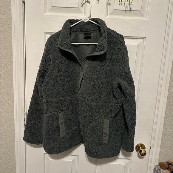 32 Degrees Jackets & Blazers - 32 degrees XXL Cozy Gray Fleece Jacket